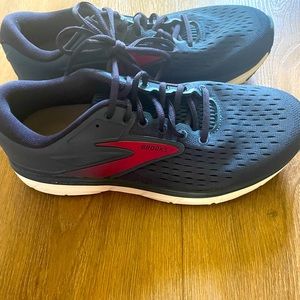 Never worn Brooks running shoe